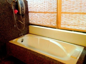 Spa bathtub salsabilah